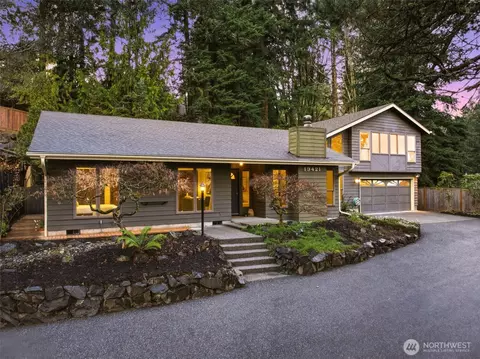19421 68th Ave NE, Kenmore, WA 98028