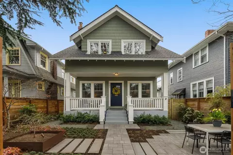 5241 16th Ave NE, Seattle, WA 98105