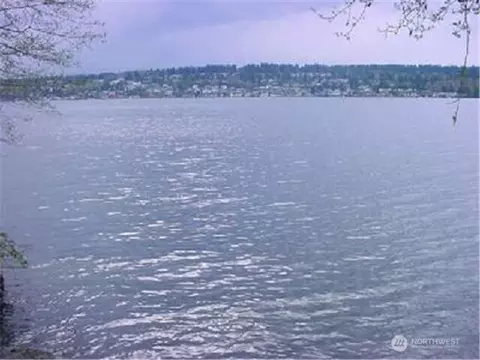 163 Nn Inglewood Rd NE, Kenmore, WA 98028