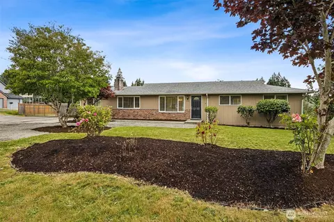 8520 Woodland Ave E, Puyallup, WA 98371