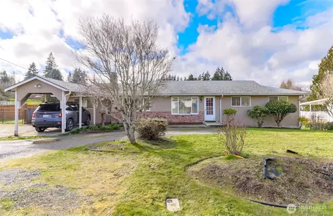 8520 Woodland Ave E, Puyallup, WA 98371