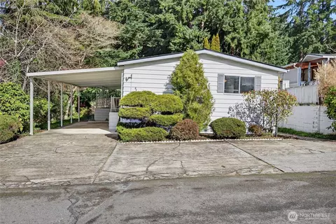 3323 207th Pl SE, Bothell, WA 98012