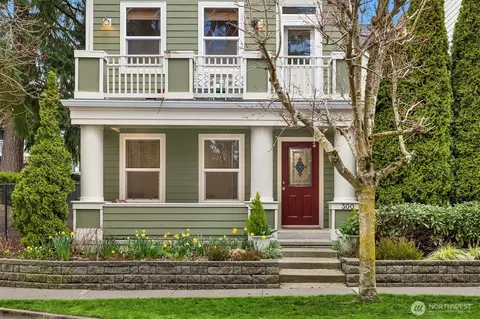 300 Wyatt Way NE #1, Bainbridge Island, WA 98110