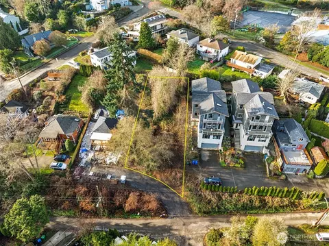 4019 Burton Pl W, Seattle, WA 98199