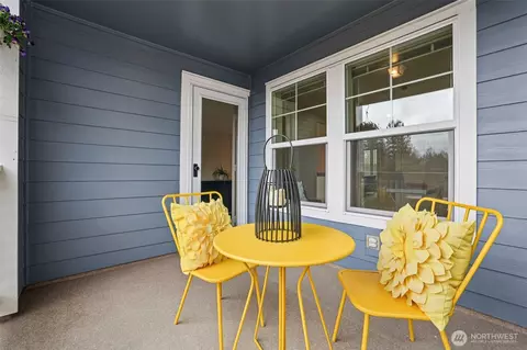 3935 226th Pl SE #207, Issaquah, WA 98029