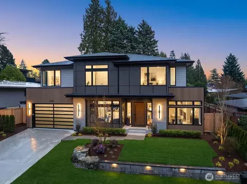 218 109th Ave SE, Bellevue, WA 98004