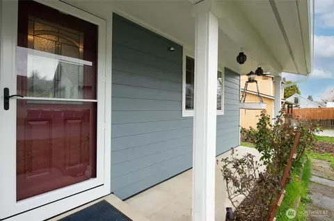 Exterior - 4348 E St, Tacoma, WA 98404 photo 3 of 11