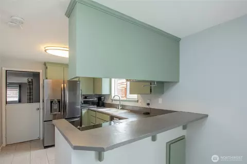 Kitchen - 4348 E St, Tacoma, WA 98404 photo 2 of 4