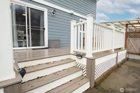 Exterior - 4348 E St, Tacoma, WA 98404 photo 2 of 11