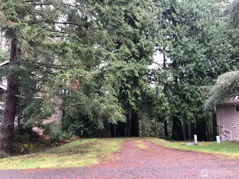 15 A North Summit Dr, Bellingham, WA 98229