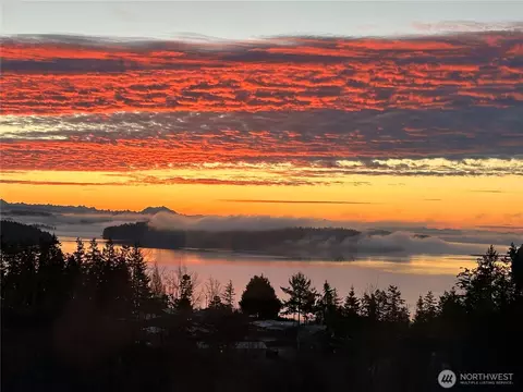 15107 Bridgeway Dr, Anacortes, WA 98221