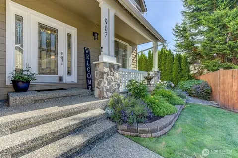 907 196th Pl SW, Lynnwood, WA 98036