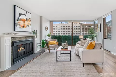 1120 8th Ave #904, Seattle, WA 98101