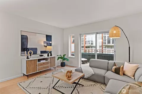 2717 Western Ave #624, Seattle, WA 98121
