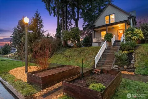 2128 S Ainsworth Ave, Tacoma, WA 98405