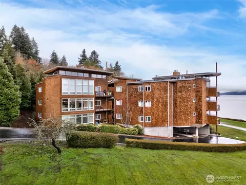 4501 Fidalgo Bay Rd #1002, Anacortes, WA 98221