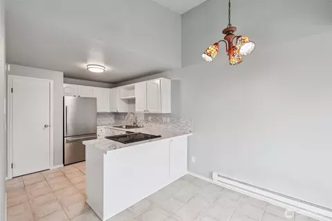 Kitchen - 115 Mckean Ct #D, Enumclaw, WA 98022 photo 1 of 4