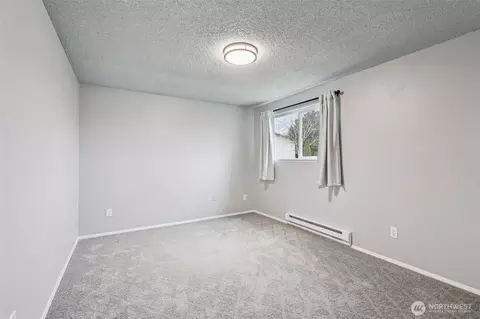Bedroom - 115 Mckean Ct #D, Enumclaw, WA 98022 photo 5 of 6