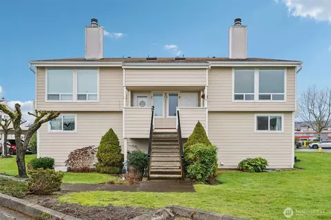 115 Mckean Ct #D, Enumclaw, WA 98022