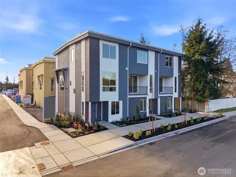 222 124th St SW #D2, Everett, WA 98204 photo 2