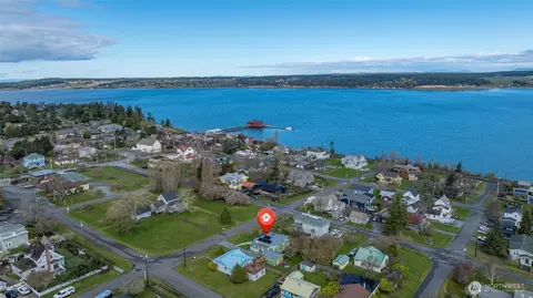 705 NE Haller St, Coupeville, WA 98239