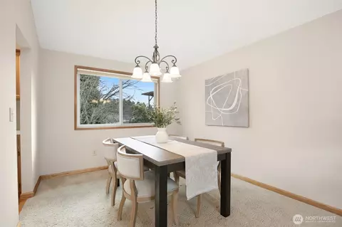 Dining - 8823 10th Dr SE, Everett, WA 98208 photo 2 of 3