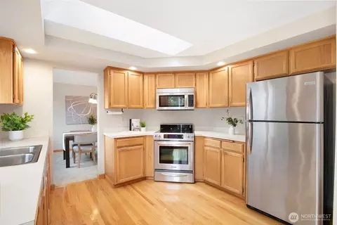 Kitchen - 8823 10th Dr SE, Everett, WA 98208 photo 2 of 3