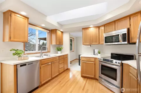 Kitchen - 8823 10th Dr SE, Everett, WA 98208 photo 1 of 3