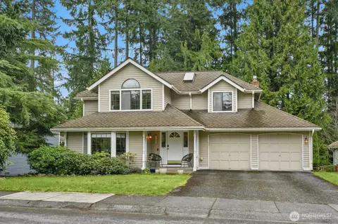 17621 NE 138th St, Redmond, WA 98052