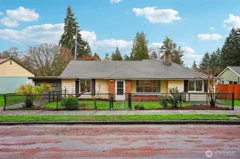 15314 Interlake Ave N, Shoreline, WA 98133