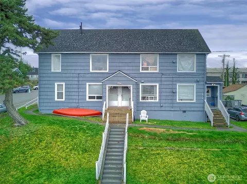 Exterior - 1018 Wall St SE, Everett, WA 98201 photo 1 of 3