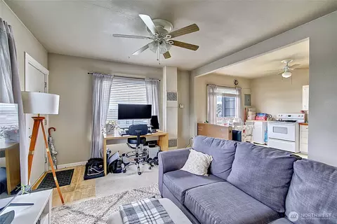 Living - 1018 Wall St SE, Everett, WA 98201 photo 1 of 3
