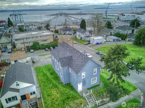 View/Area - 1018 Wall St SE, Everett, WA 98201 photo 2 of 5