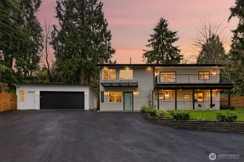 19531 55th Ave NE, Lake Forest Park, WA 98155