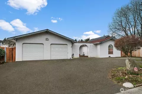 15401 Meridian Ave N, Shoreline, WA 98133
