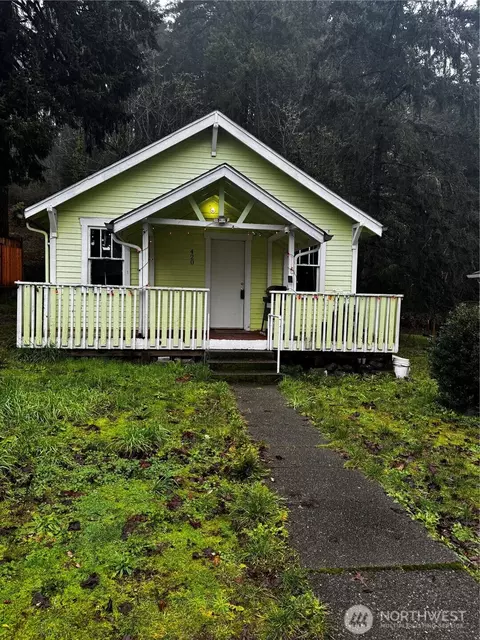 420 Henry St, Shelton, WA 98584