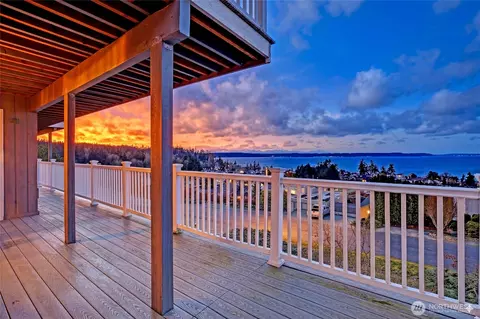 211 Arbor Ter, Camano Island, WA 98282