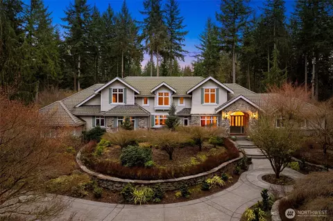 22025 NE 82nd Pl, Redmond, WA 98053