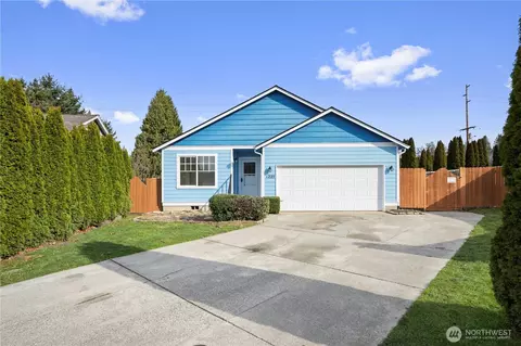 1225 Hemlock Pl, Mount Vernon, WA 98273