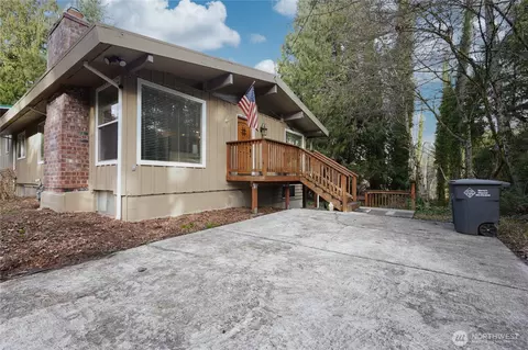 11109 144th St E, Puyallup, WA 98374