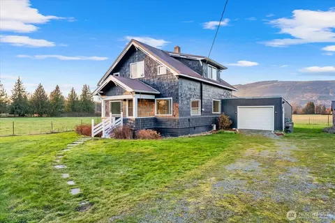 30731 Walberg Rd, Sedro Woolley, WA 98284