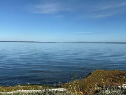 781 Mariner Ct SE, Ocean Shores, WA 98569