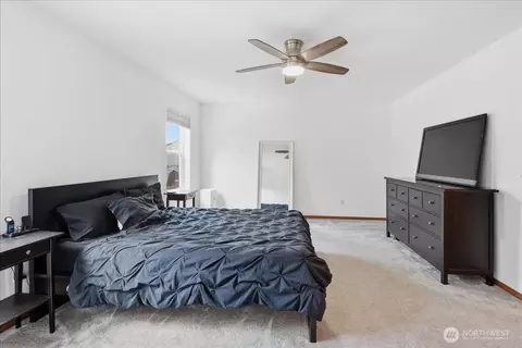 Bedroom - 20130 52nd Ave E, Spanaway, WA 98387 photo 3 of 6