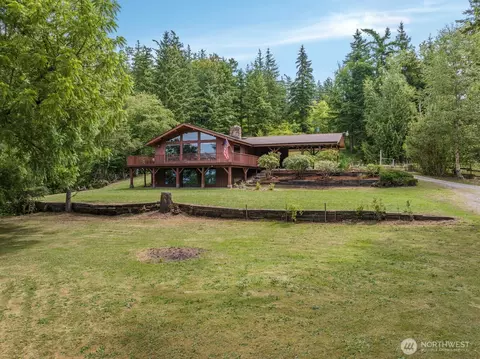 8388 N Pass Rd, Sumas, WA 98295