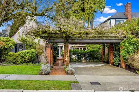 4006 NE 38th St, Seattle, WA 98105