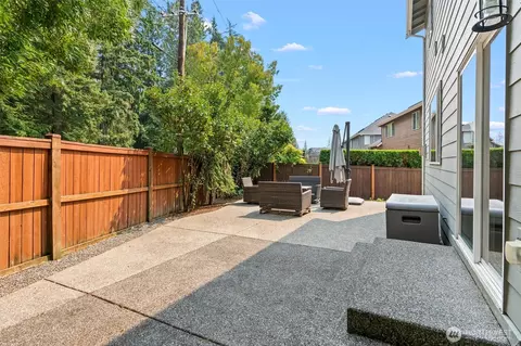 Exterior - 21927 44th Dr SE, Bothell, WA 98021 photo 7 of 8