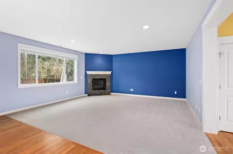 Living - 21927 44th Dr SE, Bothell, WA 98021 photo 3 of 7