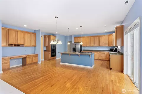 Kitchen - 21927 44th Dr SE, Bothell, WA 98021 photo 1 of 4