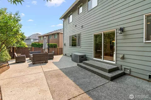 Exterior - 21927 44th Dr SE, Bothell, WA 98021 photo 5 of 8