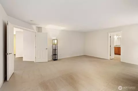 Bedroom - 21927 44th Dr SE, Bothell, WA 98021 photo 4 of 9